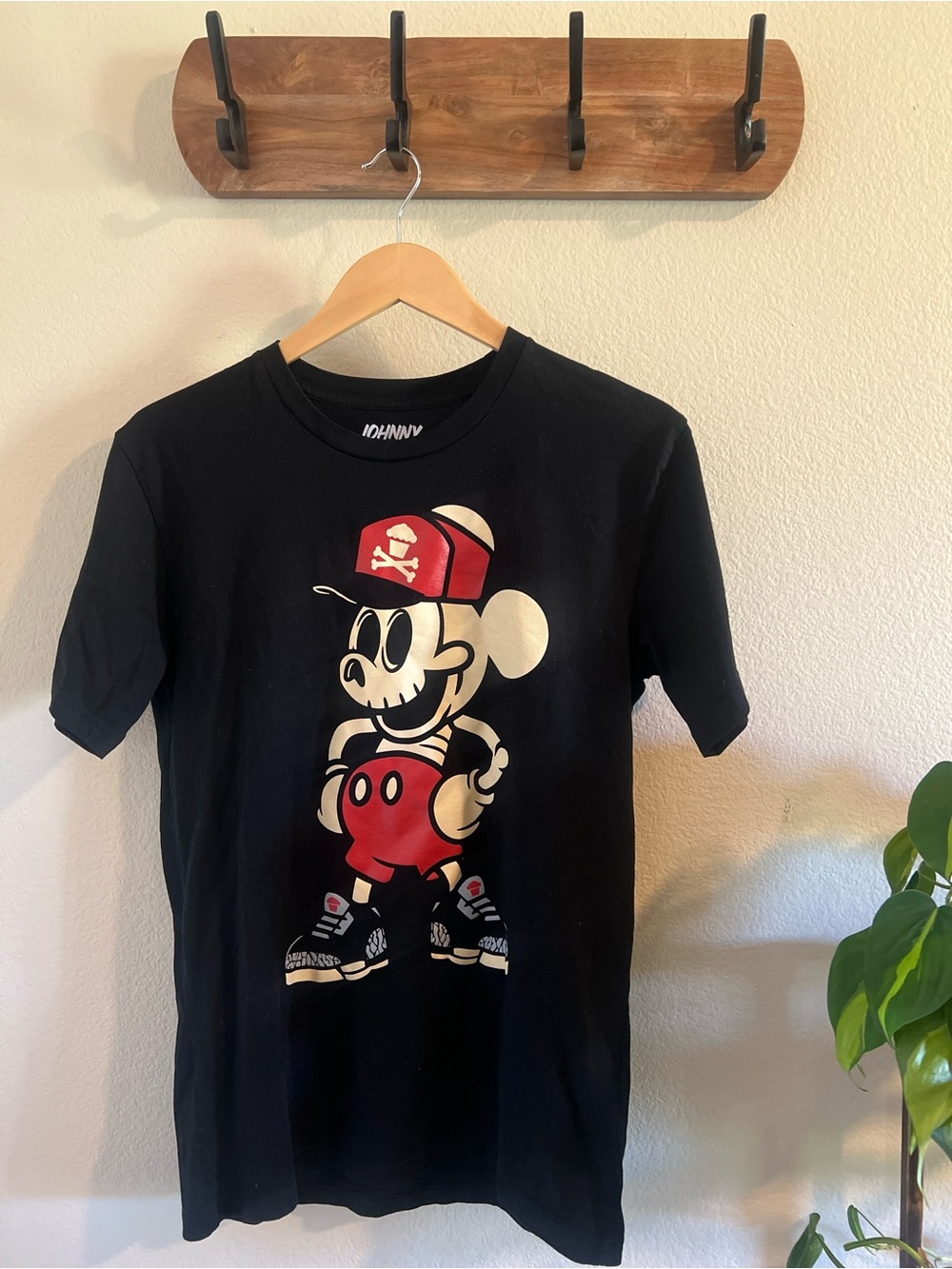 Johnny Cupcakes Trickey Mouse T-Shirt Adult Medium